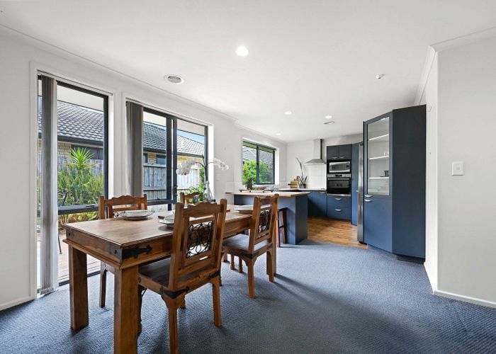  at 18 Salisbury Place, Hamilton East, Hamilton