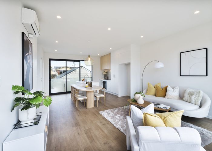  at 8/6 Shakespeare Road, Milford, North Shore City, Auckland