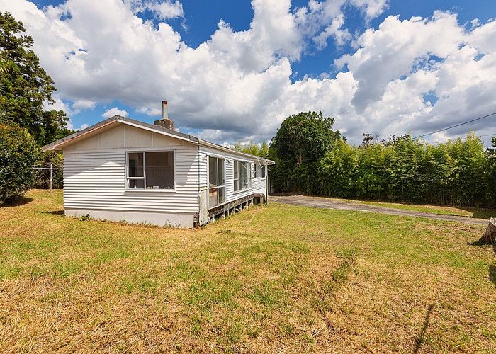  at 54 St Leonards Road, Kelston, Waitakere City, Auckland