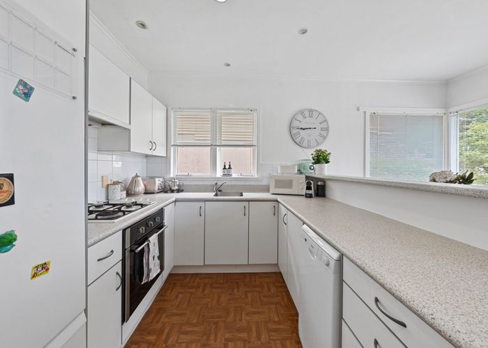  at 10 Littlejohn Street, Hillsborough, Auckland City, Auckland