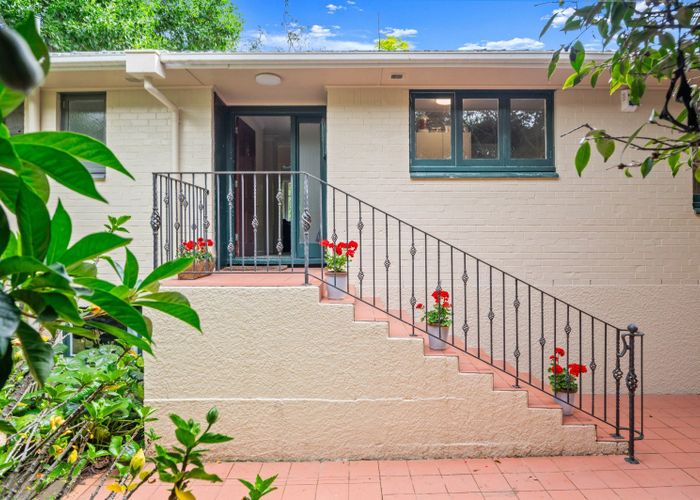  at 71 Landscape Road, Mount Eden, Auckland