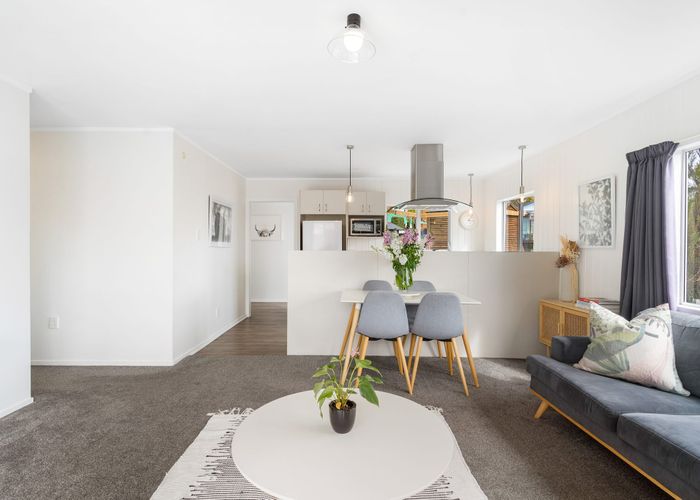 at 15B Aeroview Drive, Beach Haven, Auckland