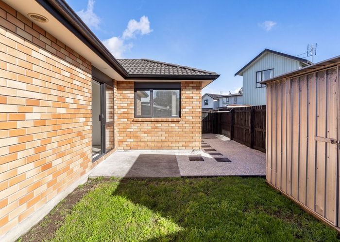  at 8A Tiari Place, Mangere East, Auckland