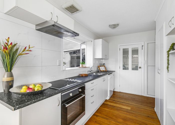  at 16 Tui Crescent, Manurewa, Auckland