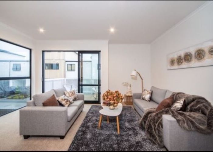  at 2 Pheasant Lane, Hobsonville, Waitakere City, Auckland