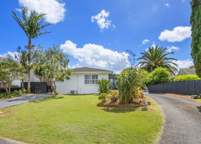  at 1/10 Frank Evans Place, Henderson, Waitakere City, Auckland