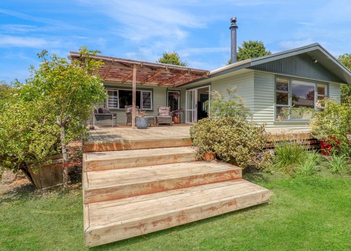 at 8 Ingram Road, Waerengaahika, Gisborne