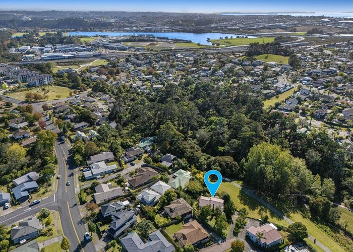  at 59 Unsworth Drive, Unsworth Heights, North Shore City, Auckland