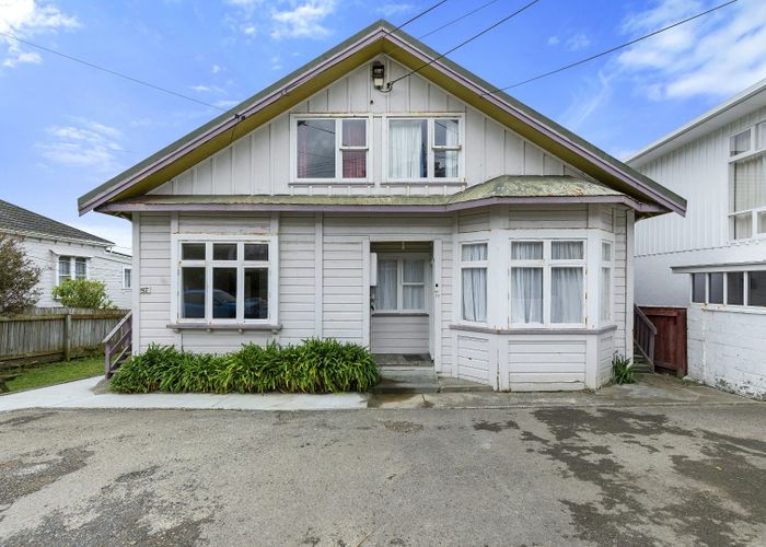  at 2/87 Queens Drive, Lyall Bay, Wellington, Wellington