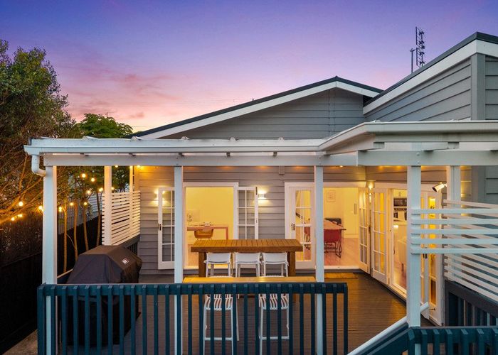  at 83 Golf Road, New Lynn, Waitakere City, Auckland