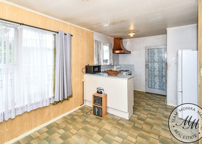  at 82 Clayton Avenue, Otara, Auckland