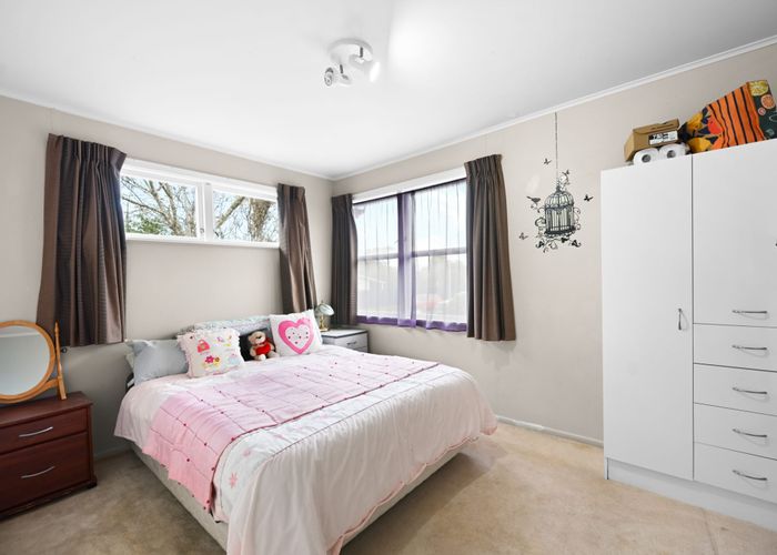  at 15 Joanna Place, Deanwell, Hamilton, Waikato