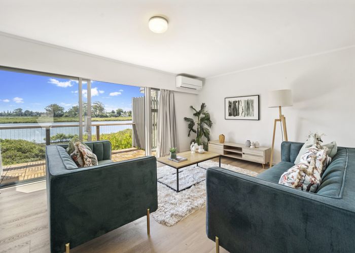  at 2/40 Koromiko Street, New Lynn, Auckland