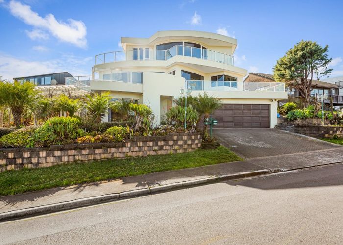  at 9 Brigantine Dr, Beach Haven, North Shore City, Auckland