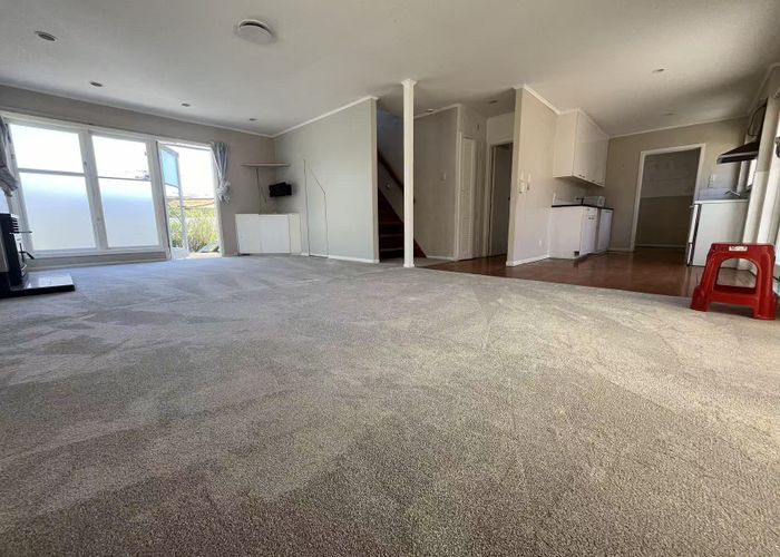  at 37 Strid Road, Te Atatu South, Waitakere City, Auckland