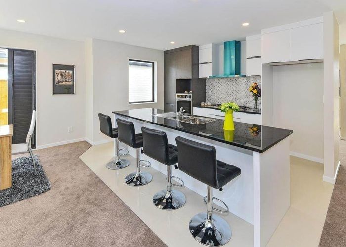 at 16 Treestump Road, Takanini, Papakura, Auckland