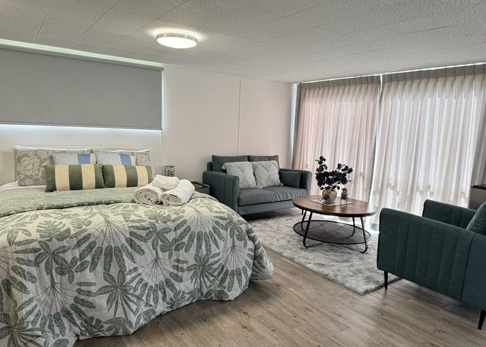 at 4 Beverley Road, Stanmore Bay, Rodney, Auckland