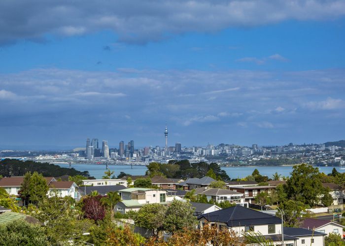  at 18/166 Mokoia Road, Birkenhead, North Shore City, Auckland