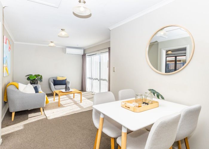  at 3/82 Clyde Street, Hamilton East, Hamilton