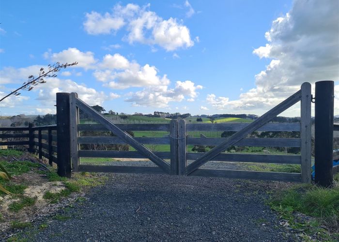  at 30 Hull Road, Kaukapakapa