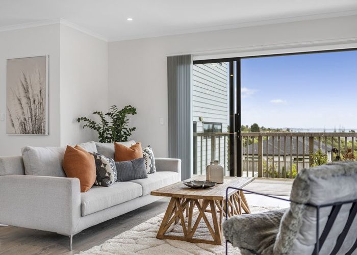  at 11 Whawhaki Road, Beachlands, Manukau City, Auckland