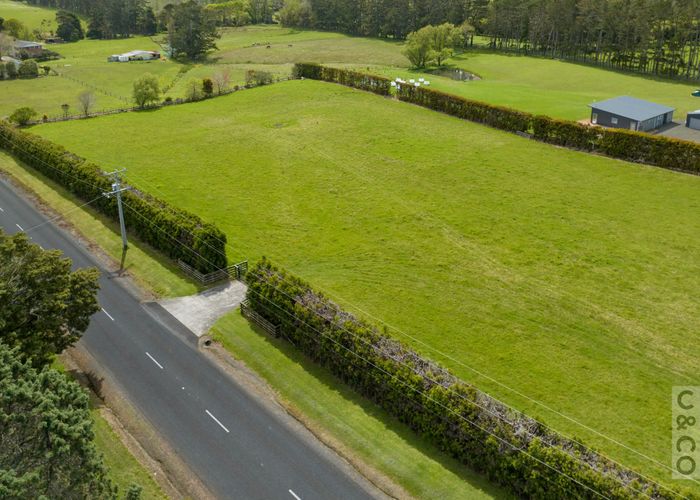  at 219 Pomona Road, Kumeu