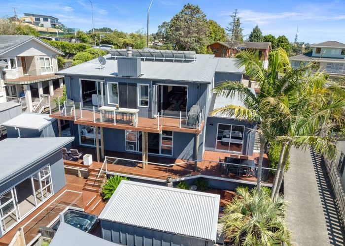  at 282 Glamorgan Drive, Northcross, North Shore City, Auckland