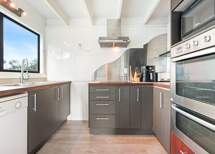  at 5/2 Blockhouse Bay Road, Avondale, Auckland City, Auckland