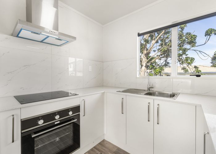  at 1/75 Etherton Drive, Weymouth, Manukau City, Auckland