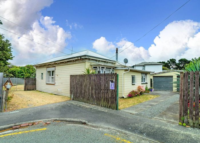  at 2 Convoy Street, New Brighton, Christchurch City, Canterbury