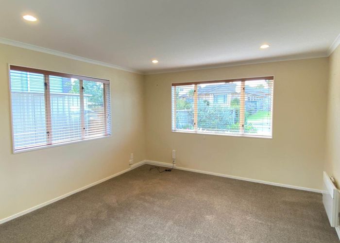  at 5 Middlefield Drive, East Tamaki Heights, Manukau City, Auckland