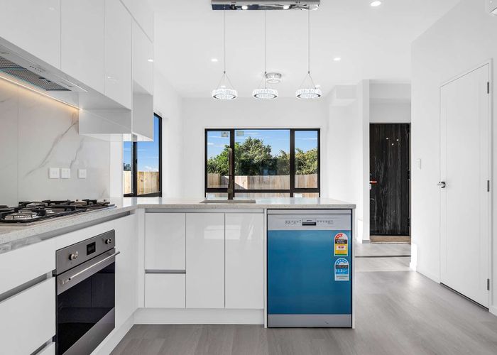  at 5/7 Kingfisher Place, Favona, Manukau City, Auckland