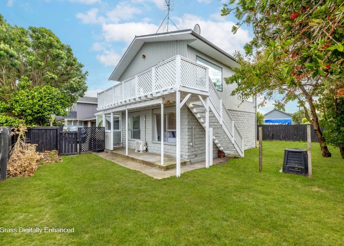  at 8C Heron Street, Southshore, Christchurch