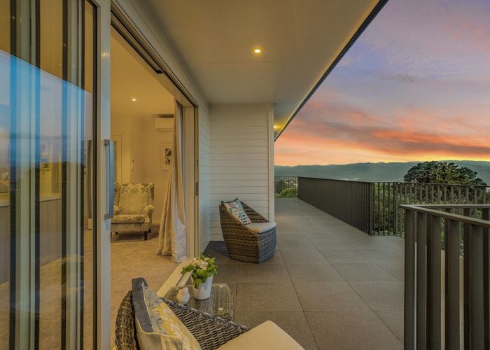  at 18 Poto Road, Normandale, Lower Hutt, Wellington
