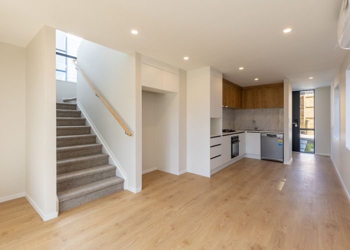  at 6 Kaweka Street, New Lynn, Auckland