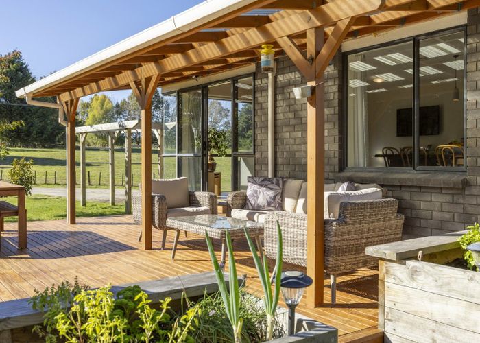  at 2/504 Mapara Road, Acacia Bay, Taupo, Waikato