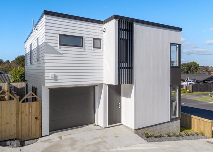  at 16A Meadway, Sunnyhills, Manukau City, Auckland