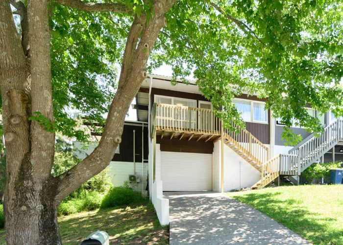  at 2/64 Chartwell Avenue, Glenfield, North Shore City, Auckland