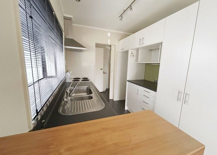  at 9 Monarch Grove, Maoribank, Upper Hutt, Wellington