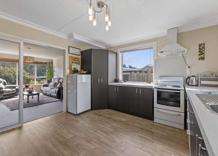  at 487 Kaikorai Valley Road, Bradford, Dunedin
