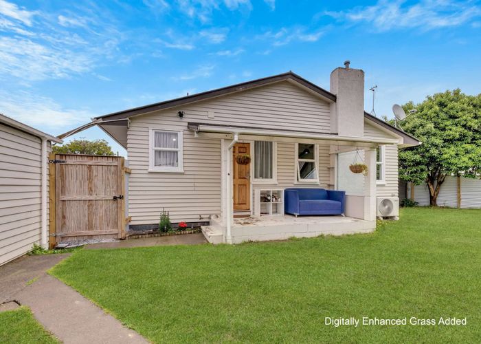  at 6 Duncan Place, Highbury, Palmerston North