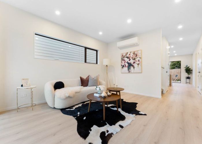  at Lot 1/22 Granville Drive, Massey, Waitakere City, Auckland
