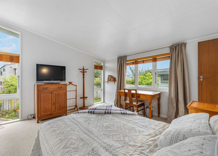  at 42 Clifton Terrace, Fitzherbert, Palmerston North