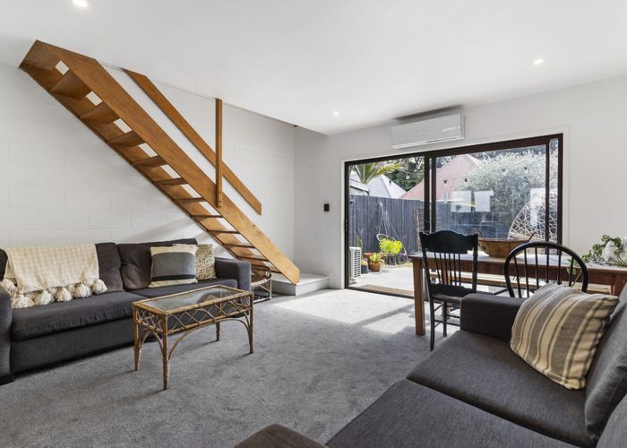  at 4/121 Mangere Road, Otahuhu, Auckland City, Auckland