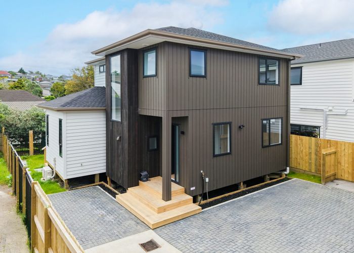  at 144 Moore Street, Hillcrest, North Shore City, Auckland