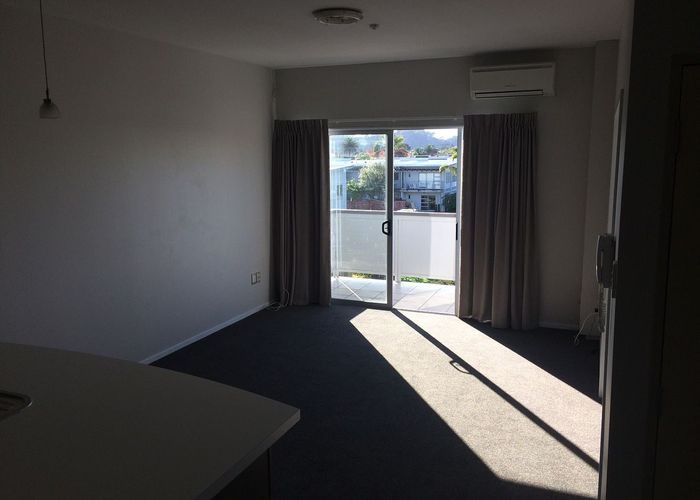  at 6/26 Lovell Court, Rosedale, North Shore City, Auckland