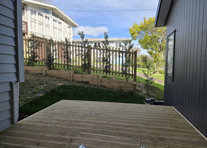  at 58 Bond Crescent, Forrest Hill, North Shore City, Auckland
