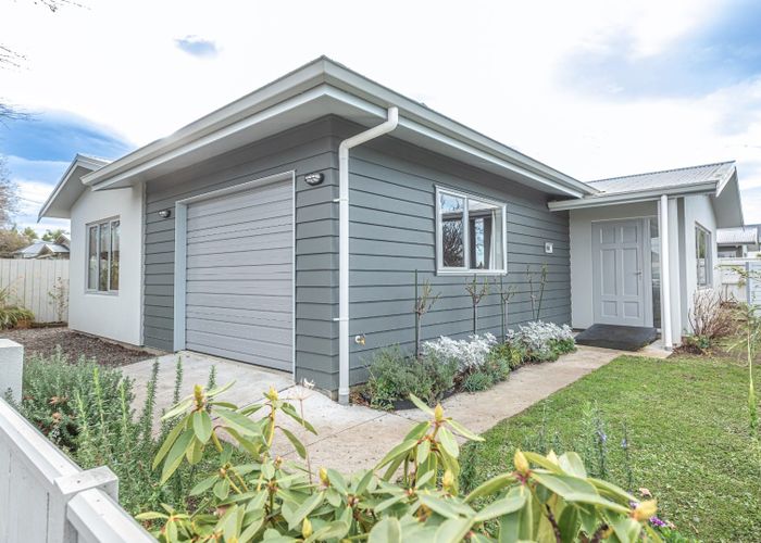  at 58 Oakland Avenue, Saint Johns Hill, Whanganui