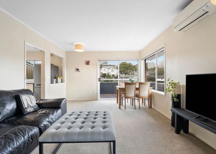 at 1/36 Halberg Street, Glenfield, North Shore City, Auckland
