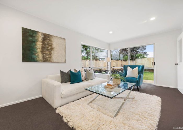  at 6 Travers Place, Northpark, Manukau City, Auckland